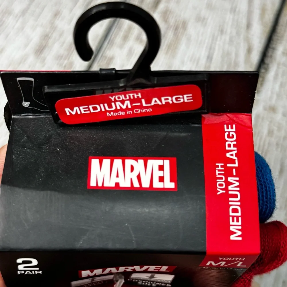 NWT Marvel Athletic Socks Spider Man 2 Pair Youth M/L